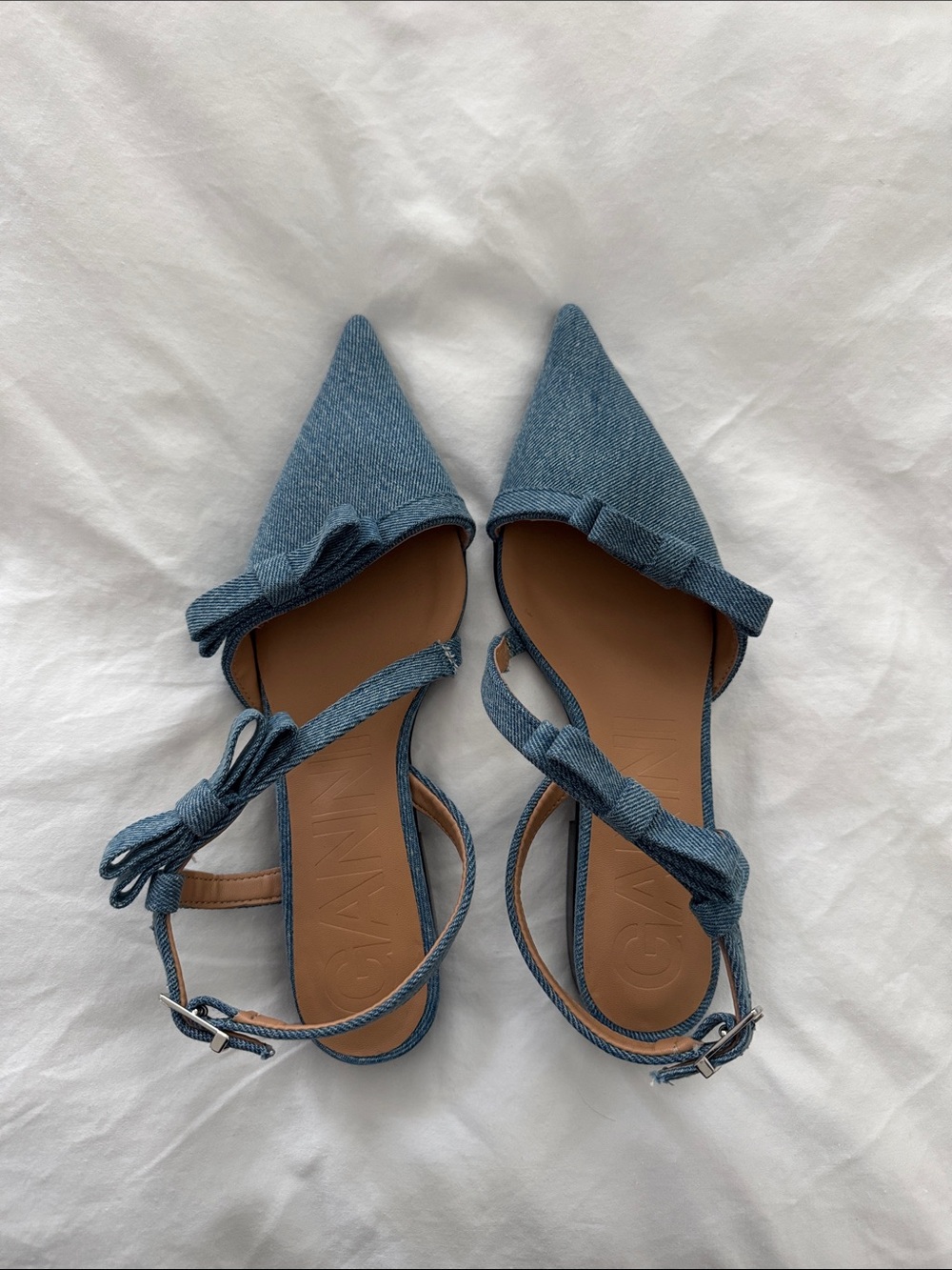 NWOT Ganni size 37 Denim Blue Pointed-Toe Slingback Flats with Bow